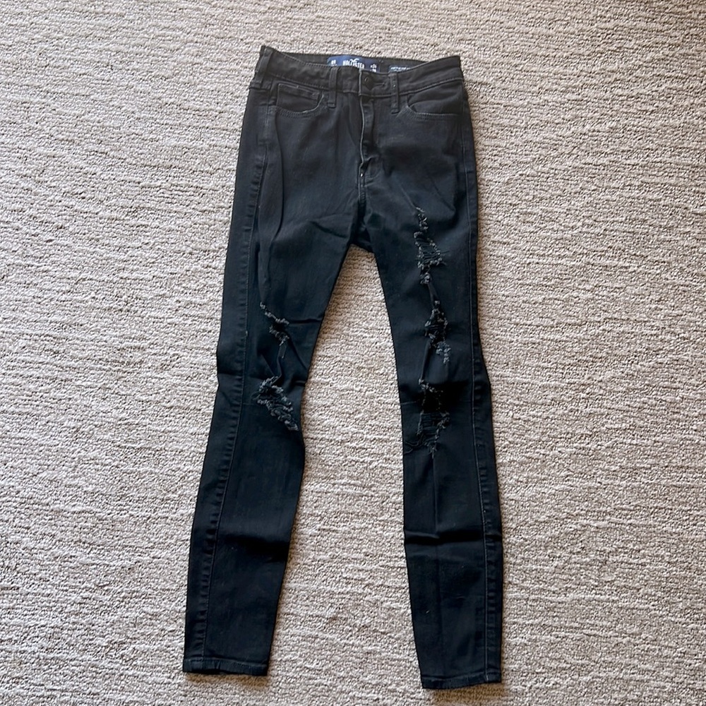 Hollister Women’s High Rise Crop Distressed Skinny Jeans
